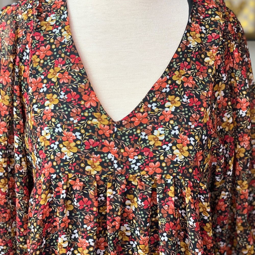 Apricot London floral top